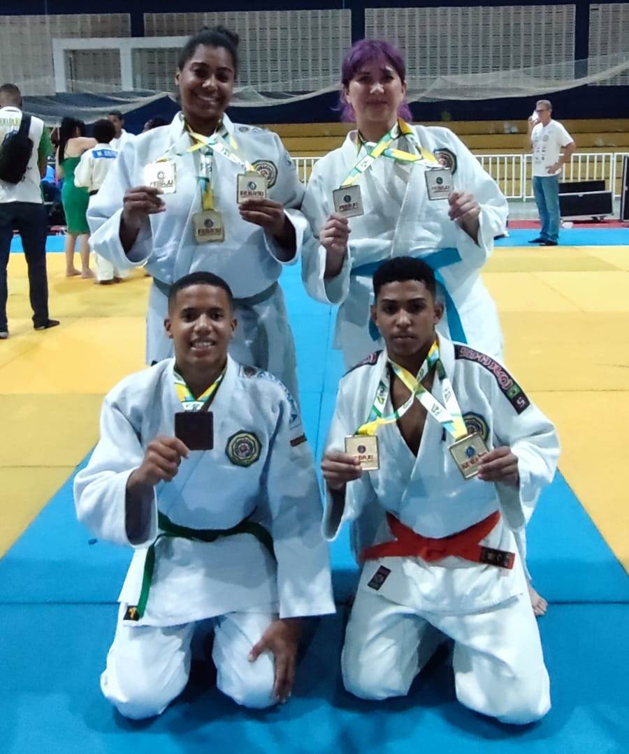 Judocas de Amargosa conquistam várias medalhas na Super Etapa do