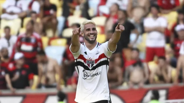 S O Paulo Vence Flamengo No Maracan E Abre Vantagem Na Final Da Copa