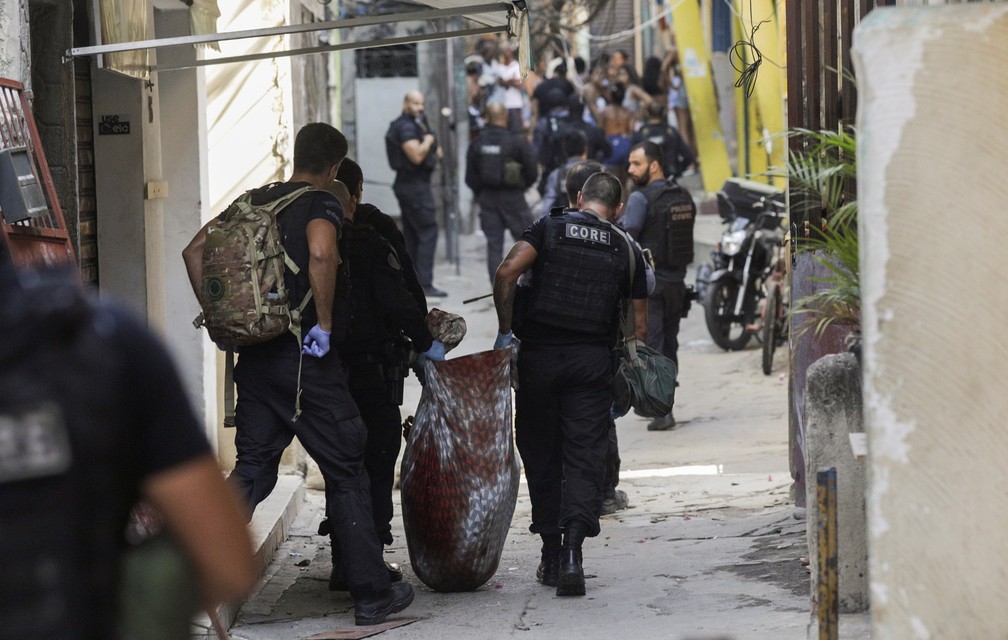 Operação No Jacarezinho Deixa 25 Mortos Provoca Intenso Tiroteio E Tem Fuga De Bandidos