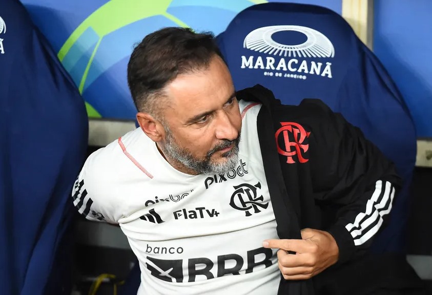 Vítor Pereira é Demitido Após Perder 5 Títulos Em 3 Meses No Flamengo ...